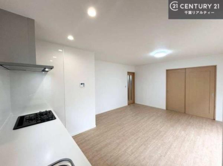 ���r���O �D�����z���܂肪���r���O����ł���ċ��S�n�̗ǂ���Ԃ����o���Ă���܂��I
���R�ƉƑ����W����b��������S�n�悢��ԁI