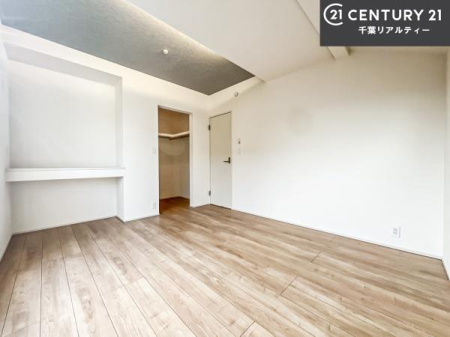 �Q�� �D���������������ޗm���́A���̖ڊo�߂��C�������ǂ������ł��ˁB���������Ԃ��������Ɖ߂������Ƃ��ł��܂��B�D�����F�����̃t���[�����O���ǂ�ȉƋ�ɂ��}�b�`���܂��I