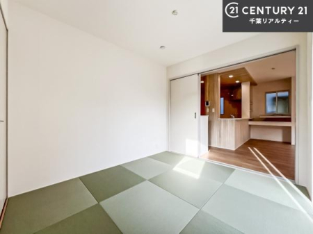 �a�� ���r���O�Ɨאڂ����a���ł��I�Ǝ��̋x�e�X�y�[�X��L�b�Y�X�y�[�X�Ƃ��Ċ��p����̂��悳�����ł��ˁI
�a���̎g�����͖�����I