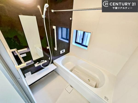 ���� �������������l�̕��͋C�̃o�X���[���́A�V�b�N�ȃf�U�C���Ńo�X�^�C�����[���I
���d���撣���Ă��邲�J���ɂ��D�݂̓����̓����܂����āA�y����ł݂Ă͂������ł��傤���H