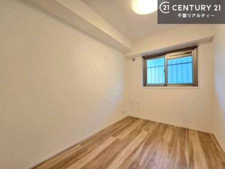 �Q�� �D���������������ޗm���́A���̖ڊo�߂��C�������ǂ������ł��ˁB���������Ԃ��������Ɖ߂������Ƃ��ł��܂��B�D�����F�����̃t���[�����O���ǂ�ȉƋ�ɂ��}�b�`���܂��I