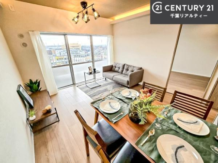 ���r���O �D�����z���܂肪���r���O����ł���ċ��S�n�̗ǂ���Ԃ����o���Ă���܂��I
���났�̎��Ԃ��߂����܂��I