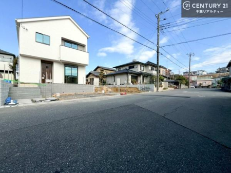 �O�ʓ��H�܂ތ��n�ʐ^ ���ӊ���A���q�l�̂���]�ɍ������������ꏏ�ɂ��ē���v���܂��B�Z��[���A�h�o�C�U�[�ɂ�邲���k������܂��B���Ђ͂��₢���킹�ɑ��Ή����܂��I���҂������܂���I