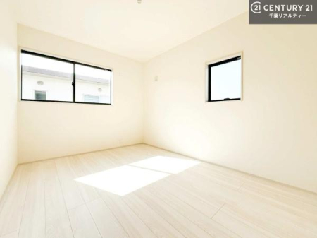 �m�� �V���v���Ƀf�U�C������Ă��邽�߁A�Ƌ��I�т܂���I
���C�ɓ���̉Ƌ��u���Ă��낰���Ԃ���邱�Ƃ��ł��܂��B