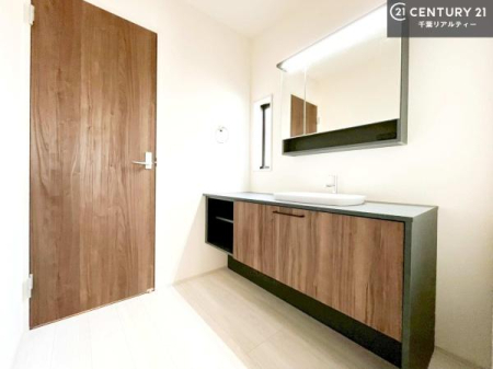 ���ʑ�E���ʏ� �g�Ȃ�𐮂�����ʏ��́A���������厖�ł��I������̐������̂��镵�͋C�����o�I�C�����悭���g�����������܂��B