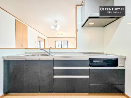 �L�b�`�� �����g���L�b�`�����Y��Ő����Ȃ炨���������̂��y�����Ȃ�܂���ˁB�@�\���ƃf�U�C���������˔������������L�b�`��