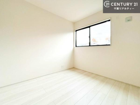 �m�� �V���v���Ƀf�U�C������Ă��邽�߁A�Ƌ��I�т܂���I
���C�ɓ���̉Ƌ��u���Ă��낰���Ԃ���邱�Ƃ��ł��܂��B