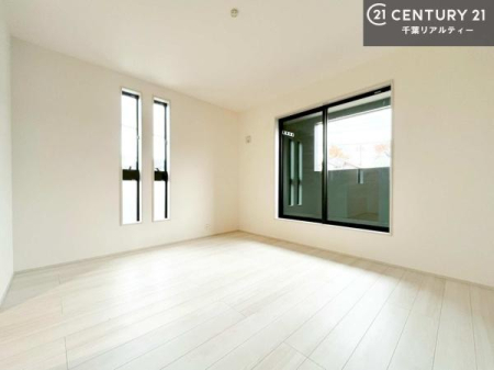 �Q�� �o���R�j�[�ɖʂ��Ă���m���ł��B���邭�����肪����A���C����������ł��܂��I���N���āA�O�ɏo�Ĕw�L�т����[�ċz�����ǂ������}������邱�Ƃ��ł��܂��B