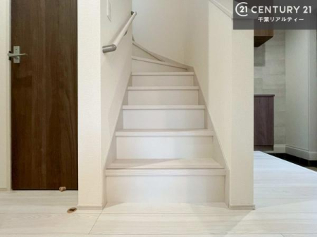 ���̑����� �K�i�͖��邭�萠������Ă��܂��B���q�l�₲�N�z�̕������S���Ă����p�����܂��ˁB