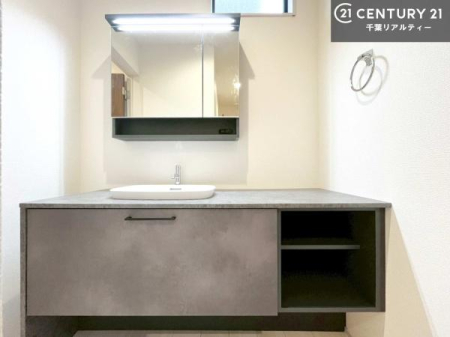 ���ʑ�E���ʏ� �X�^�C���b�V���ŃI�V�����Ȑ��ʑ�I�g�Ȃ�𐮂�����ʏ��́A���������厖�ł��I������̐������̂��镵�͋C�����o�I�C�����悭���g�����������܂��B