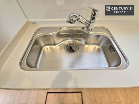 �L�b�`�� ���C�h�ȃV���N�ł��ˁI�������˂ɂ������������₷���Ǝ����y�X�d�l�̃V�X�e���L�b�`���ł��I
�f�U�C�����Ƌ@�\�������˂��L�b�`���Ő�����������܂��ˁI