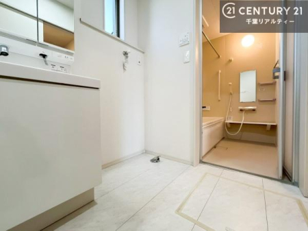 ���ʑ�E���ʏ� �����̂������ʏ��́A���ƕ�������₷���A���ł����K�ɂ��g�����������܂��B�O�ʋ��Ŏg�����肪�ǂ��A�������[�������Ă���܂��̂ŁA���p�i��X�L���P�A�p�i���������萮���ł��܂��B