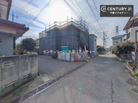 �O�ʓ��H�܂ތ��n�ʐ^ ���ӊ���A���q�l�̂���]�ɍ������������ꏏ�ɂ��ē���v���܂��B�Z��[���A�h�o�C�U�[�ɂ�邲���k������܂��B���Ђ͂��₢���킹�ɑ��Ή����܂��I���҂������܂���I