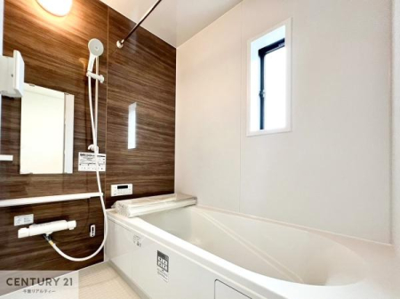 ���� �������������l�̕��͋C�̃o�X���[���́A�����o�Ă��ăo�X�^�C�����[���I
���d���撣���Ă��邲�J���ɂ��D�݂̓����̓����܂����āA�y����ł݂Ă͂������ł��傤���H