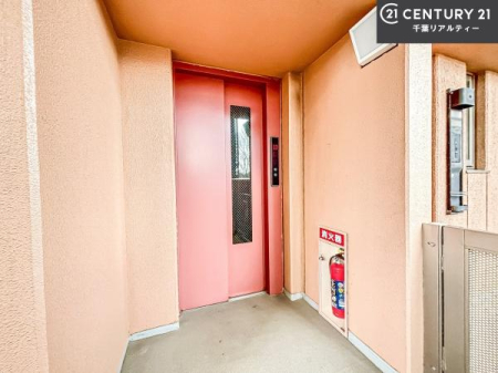 ���̑����p�� �G���x�[�^�[�����ŁA���X�̈ړ������K�B
�����̓��₨�ו��̑������ł��A�X���[�Y�ɂ��A��������܂��I