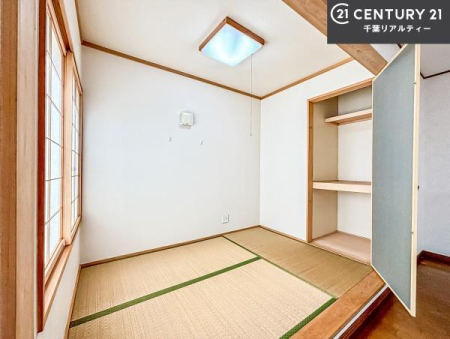 �a�� �^�^�~�̍��肪���炬��^����A�����b�N�X��ԁB�����傫���J�����̂���a���ƂȂ��Ă���܂��B���{�l�̐S������u�a�v�̋�ԁB�䑐�̍���Y����Ԃ͖����̂ЂƎ������o���Ă���܂��I