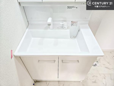 ���ʑ�E���ʏ� �[�����ʑ�{�E���́A�������˂ɂ����̂ł�����ꂪ�y�X�I���������ۂĂ܂��I
�L���C�Ȑ��ʏ��Ŏ��������̃��`�x�[�V�������オ��܂��ˁI