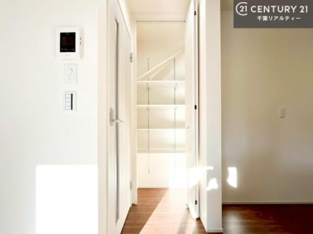 ���[ ���[�X�y�[�X�[�����Ă��܂��I�}�Ȃ��q�l�����q���Ă��U�炩�������������T�b�ƕЕt�����܂��I�������̃X�y�[�X�����܂��Ƃ肠�邨���������o���邱�Ƃ��o���܂��I