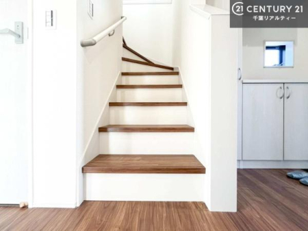 ���̑����� �K�i�͖��邭�萠������Ă��܂��B���q�l�₲�N�z�̕������S���Ă����p�����܂��ˁB