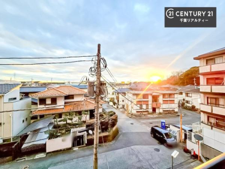 �Z�˂���̒��]�ʐ^ ���]�ǍD�ȃo���R�j�[�B���V�C�̂������ɂ̓o���R�j�[�ւłă��t���b�V������̂������ł��ˁI