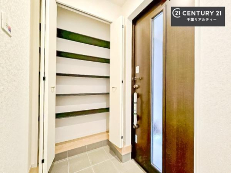 ���� �V���[�Y�C���N���[�N�t���ł��I�V���[�Y�����łȂ��x�r�[�J�[��܂��ݎ��]�ԁA�A�E�g�h�A�p�i���X�b�L���ƕЕt�����܂��I