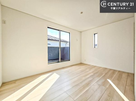 �m�� 2�ʍ̌����m�ۂ������邢�����́A���ʂ����ǂ��A���邭��ϋ��S�n�̗ǂ���ԂƂȂ��Ă���܂��B�����b�N�X���ĉ߂�����S�n�̗ǂ��������ł��I