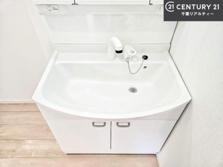 ���ʑ�E���ʏ� �[�����ʑ�{�E���́A�������˂ɂ����̂ł�����ꂪ�y�X�I���������ۂĂ܂��I
�L���C�Ȑ��ʏ��Ŏ��������̃��`�x�[�V�������オ��܂��ˁI