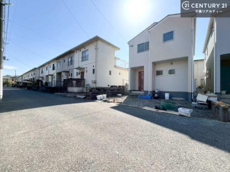 �O�ʓ��H�܂ތ��n�ʐ^ ���ӊ���A���q�l�̂���]�ɍ������������ꏏ�ɂ��ē���v���܂��B�Z��[���A�h�o�C�U�[�ɂ�邲���k������܂��B���Ђ͂��₢���킹�ɑ��Ή����܂��I���҂������܂���I