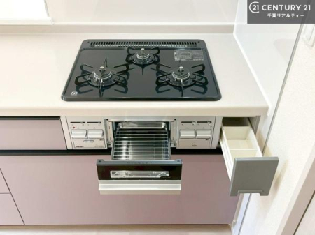 �L�b�`�� �R�����͎O������̂ł������̓����i�s���ł��܂��B
�������O�����t���ł��B�����X�y�[�X���L�X���Ă���׍�Ƃ����₷���I�g�����肪�ǂ��V�X�e���L�b�`���ł��I