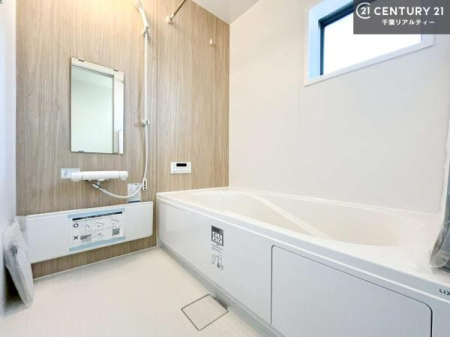 ���� �������������l�̕��͋C�̃o�X���[���́A�����o�Ă��ăo�X�^�C�����[���I
���d���撣���Ă��邲�J���ɂ��D�݂̓����̓����܂����āA�y����ł݂Ă͂������ł��傤���H