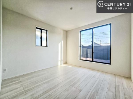 �m�� �o���R�j�[�ɖʂ����������Ȃ̂Ŗ��邭�J���I�ł��I