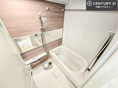 ���� �������������l�̕��͋C�̃o�X���[���́A�����o�Ă��ăo�X�^�C�����[���I
���d���撣���Ă��邲�J���ɂ��D�݂̓����̓����܂����āA�y����ł݂Ă͂������ł��傤���H