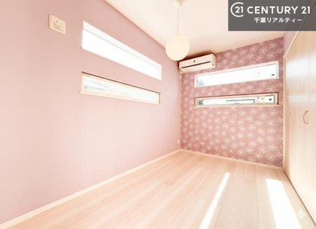 �m�� ���[�X�y�[�X�����Ă��܂��I�������X�b�L�����ڂ��鎖���ł��܂��ˁB
�Ƌ��I�΂Ȃ��V���v���ȃf�U�C���ׁ̈A�Ƌ��I�΂����C�ɓ���̋�ԍ�肪�ł������ł��ˁB