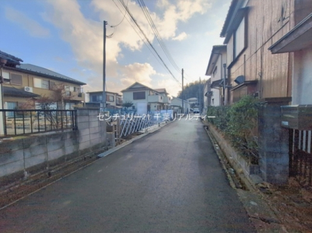 �O�ʓ��H�܂ތ��n�ʐ^ -