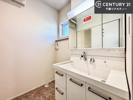 ���ʑ�E���ʏ� �����̂������ʏ��́A���ƕ�������₷���A���ł����K�ɂ��g�����������܂��B�O�ʋ��Ŏg�����肪�ǂ��A�������[�������Ă���܂��̂ŁA���p�i��X�L���P�A�p�i���������萮���ł��܂��B