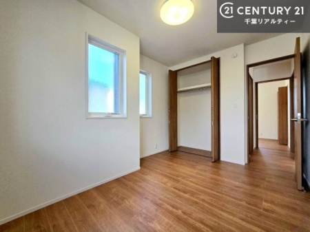 �q������ ���[�X�y�[�X�����Ă��܂��I�������X�b�L�����ڂ��鎖���ł��܂��ˁB
�Ƌ��I�΂Ȃ��V���v���ȃf�U�C���ׁ̈A�Ƌ��I�΂����C�ɓ���̋�ԍ�肪�ł������ł��ˁB