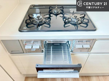 �L�b�`�� �R�����͎O������̂ł������̓����i�s���ł��܂��B
�������O�����t���ł��B�����X�y�[�X���L�X���Ă���׍�Ƃ����₷���I�g�����肪�ǂ��V�X�e���L�b�`���ł��I