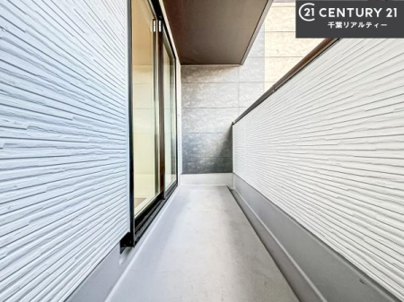 �o���R�j�[ �z������ǍD�ȃo���R�j�[�ł��I���ꂽ���ɂ͐�������n����J���I�Ȏ��Ԃ��y���߂܂��B