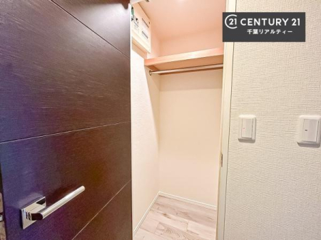 ���[ ���[�X�y�[�X���L�x�ŁA���Z��Ԃ����ł��Еt���܂��I