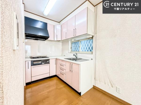 �L�b�`�� �������Z���A�Ǝ������̗ǂ�L���^�L�b�`���B
�����̗������͂��ǂ�Ԏ��ł��B