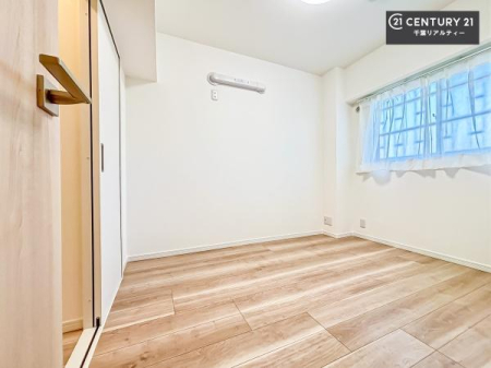 ���̑� ���낢��Ȃ���]���������܂�����A���q�l�̂��v�]���ǂ��ǂ������������������B
���Ђ̐��X�^�b�t���e�ؒ��J�ɂ������������܂��I