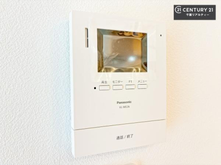 ���̑����� TV���j�^�[�t���C���^�[�z���ł��q�l�̂�����Ԓ��Ȃǂ����S�ł��ˁB
�{�^���ЂƂł����C�̏������ƂƂ̂��I�I�[�g�o�X���B