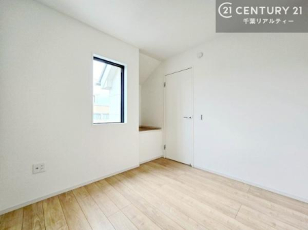 ���r���O�ȊO�̋��� 4�̗m�������邩�炱�������A���R�x�̍�����炵�B�Q����ݑ�[�N�p�̏��ւȂǁA���C�t�X�^�C���ɍ��킹�Ďg���������\�ł��B