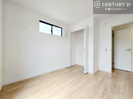 �m�� ���[�X�y�[�X�����Ă��܂��I�������X�b�L�����ڂ��鎖���ł��܂��ˁB
�Ƌ��I�΂Ȃ��V���v���ȃf�U�C���ׁ̈A�Ƌ��I�΂����C�ɓ���̋�ԍ�肪�ł������ł��ˁB