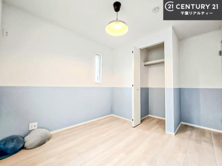 �Q�� �V���v���Ƀf�U�C������Ă��邽�߁A�Ƌ��I�т܂���I
���C�ɓ���̉Ƌ��u���Ă��낰���Ԃ���邱�Ƃ��ł��܂��B