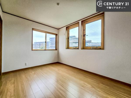 �m�� �Q�ʍ̌����m�ۂ������邢�����́A���ʂ����ǂ��A���邭��ϋ��S�n�̗ǂ���ԂƂȂ��Ă���܂��B
�����b�N�X���ĉ߂�����S�n�̗ǂ��������ł��I���̖ڊo�߂��X�b�L�����܂��ˁI