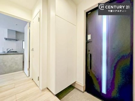 ���� �V���[�Y�{�b�N�X�t���Ȃ̂ŁA���ւ��Еt�����|�������₷���ł��I
�X�b�L���������ւŌ˂��J�����u�ԁA�������̂���S�n������Ԃ��o�}���Ă���܂��B