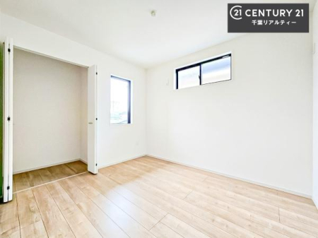 �q������ �V���v���Ƀf�U�C������Ă��邽�߁A�Ƌ��I�т܂���I
���C�ɓ���̉Ƌ��u���Ă��낰���Ԃ���邱�Ƃ��ł��܂��B