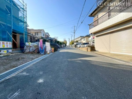 �O�ʓ��H�܂ތ��n�ʐ^ ���ӊ���A���q�l�̂���]�ɍ������������ꏏ�ɂ��ē���v���܂��B�Z��[���A�h�o�C�U�[�ɂ�邲���k������܂��B���Ђ͂��₢���킹�ɑ��Ή����܂��I���҂������܂���I