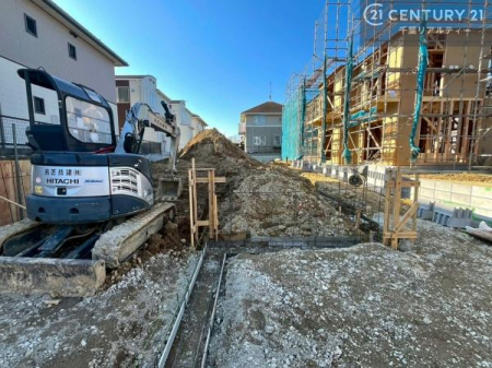 ���̑����n ���݌��z���B������͖��邭�J���I�ȃ��r���O��ŐV�ݔ��̃L�b�`���Ȃǉ��K�ȋ�Ԃ��L����܂��B�����������炱���g�V������炵�h�ւ̊��҂����܂�Z�܂��B�����������Ȃ����z���̗l�q���K���ł��B